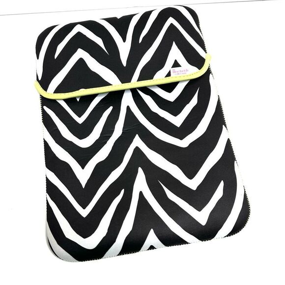 The Macbeth Collection Reversible Laptop Sleeve Floral Zebra - Picture 4 of 7